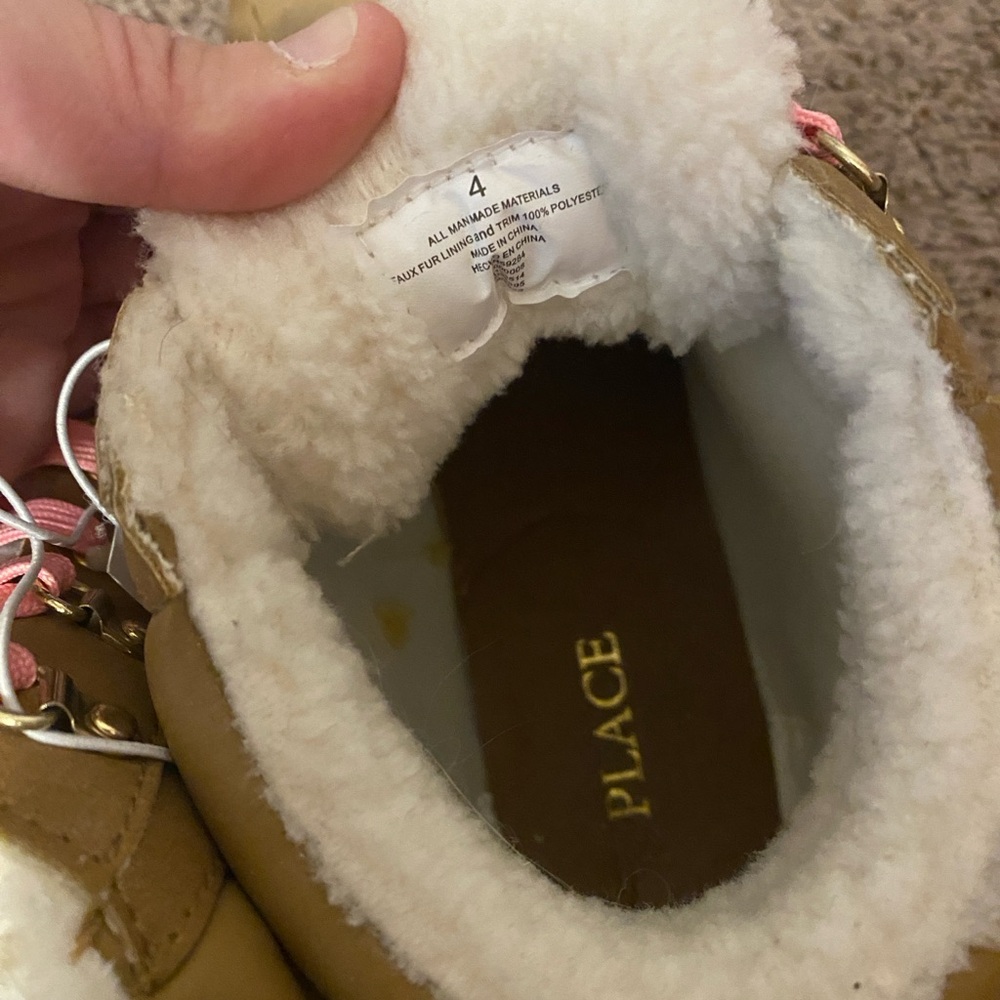 Brand new with tags size 4 girls boots - Picture 3 of 6